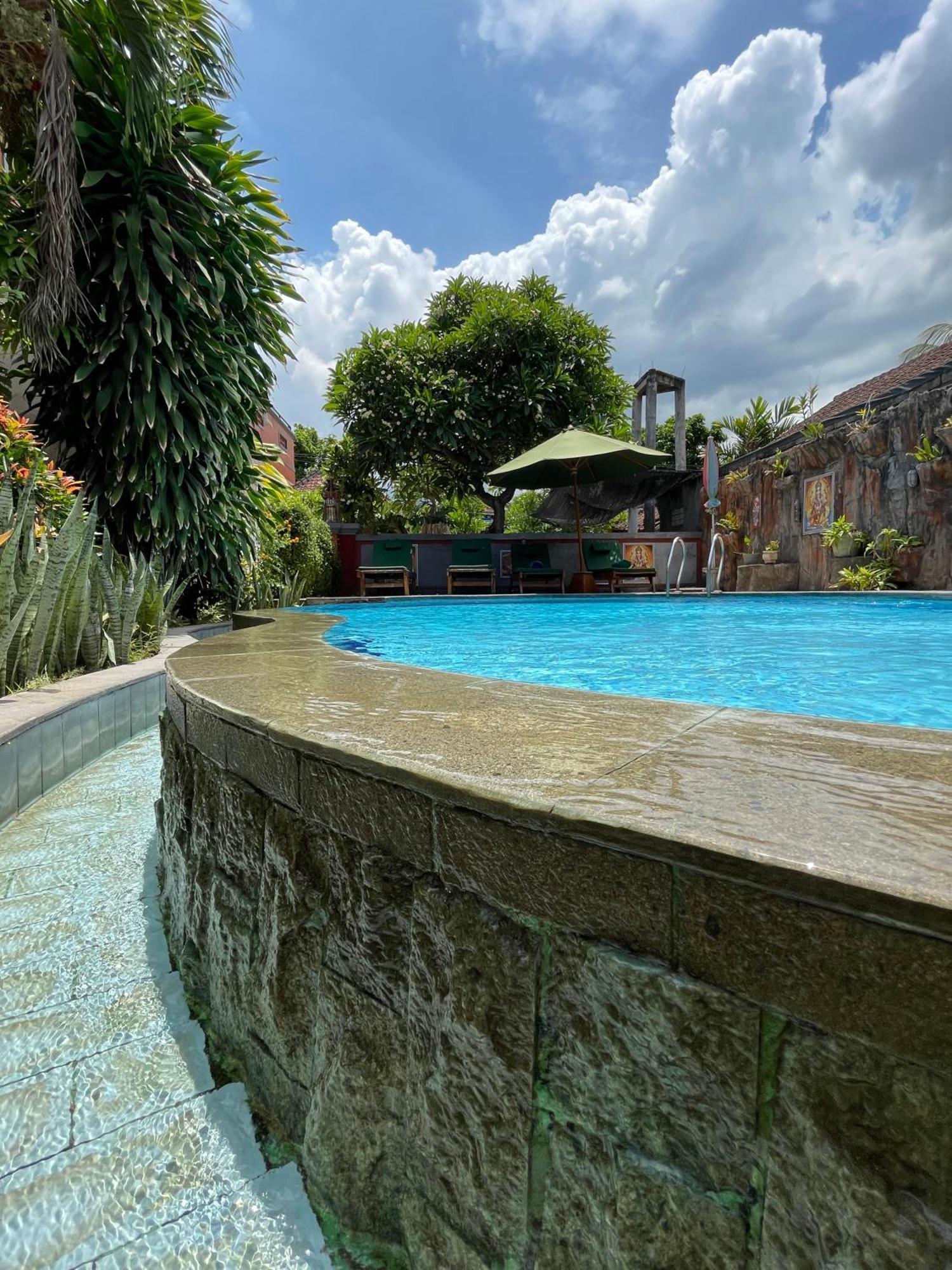 Kubu Elsa Bali Hotel Lovina Екстериор снимка
