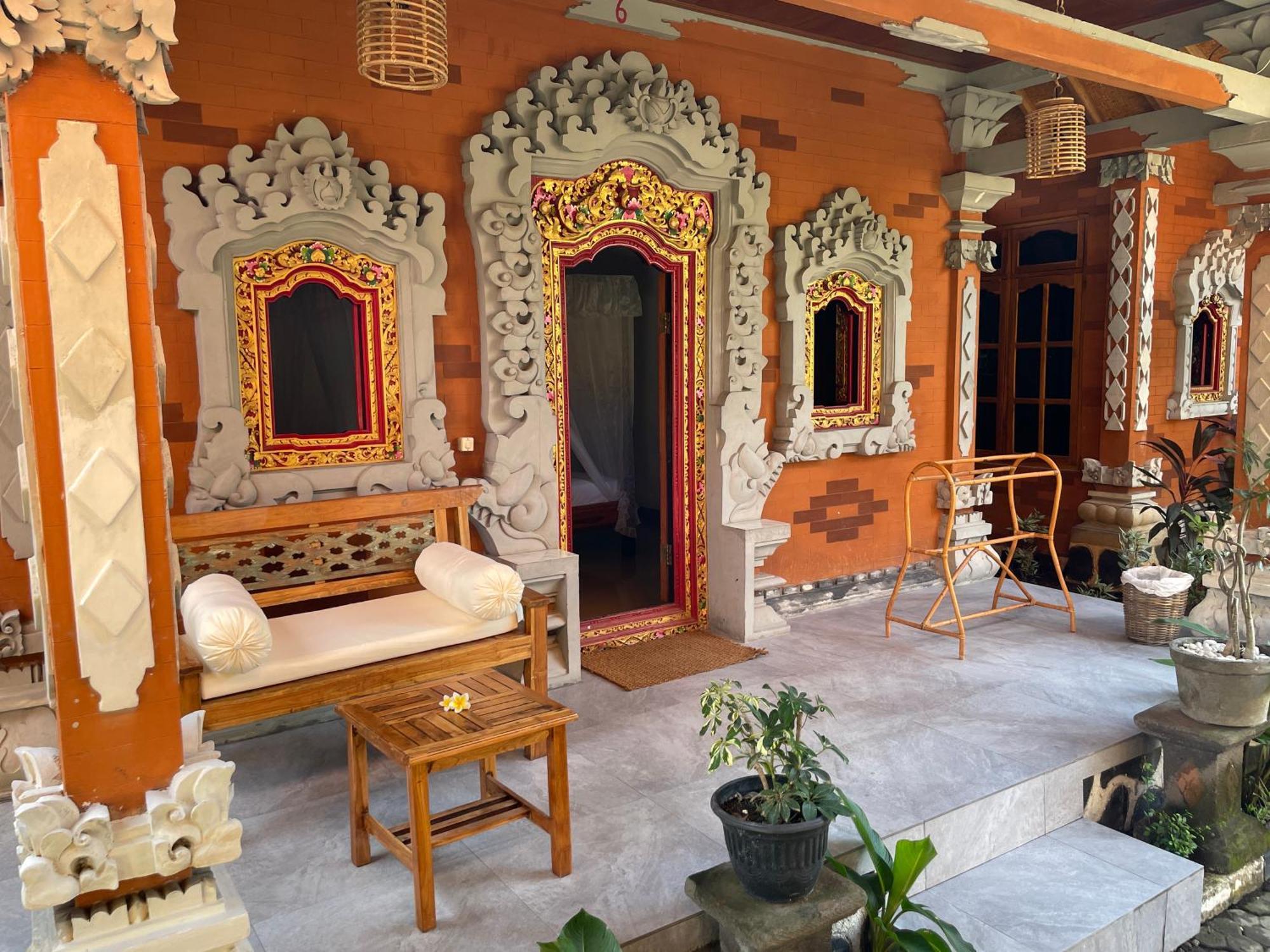 Kubu Elsa Bali Hotel Lovina Стая снимка