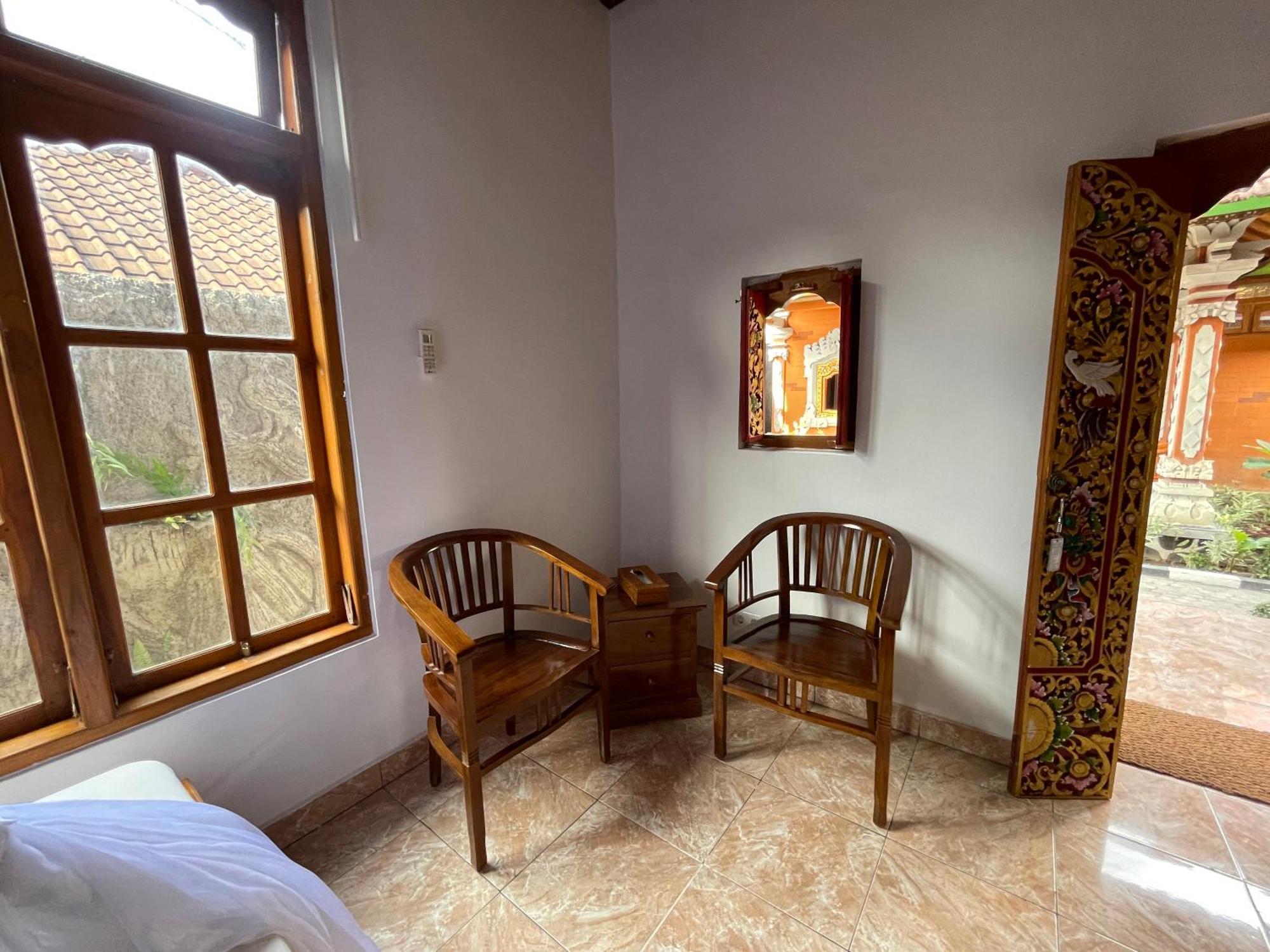 Kubu Elsa Bali Hotel Lovina Стая снимка